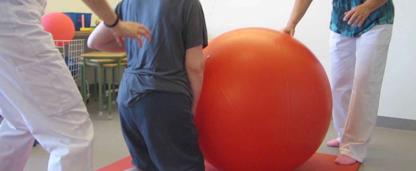 Från muskulärt behandlingsfokus till fokus på hjärnan