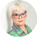 Suzann Larsdotter, aukt. sexolog, aukt. socionom, terapeut och leg. hälso- och sjukvårdskurator, Sexologibyrån