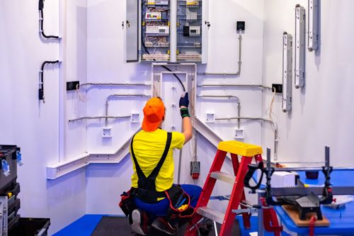 Elteknik fastighet kurs utbildning